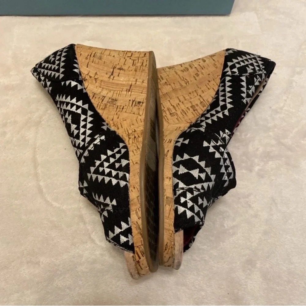 TOMS Black & White Diamond Print Wedge Peep Toe Heels